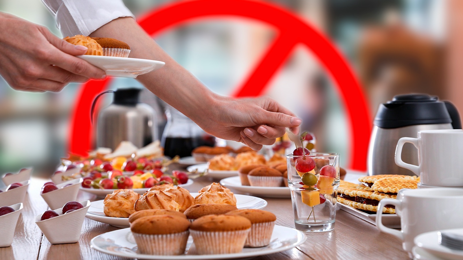 A Foodie’s 12-Step Guide To Eating Your Way Through A Hotel Breakfast Buffet
